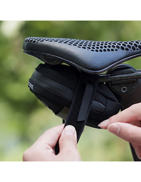 
Mini dviračio balnelio krepšys su CO2 baliono laikikliu – juodas ir žalias
