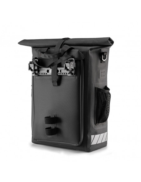 
Vandeniui atsparus dviračio krepšys su kuprinės funkcija ir šalmo tvirtinimu, 18 l – juodas
