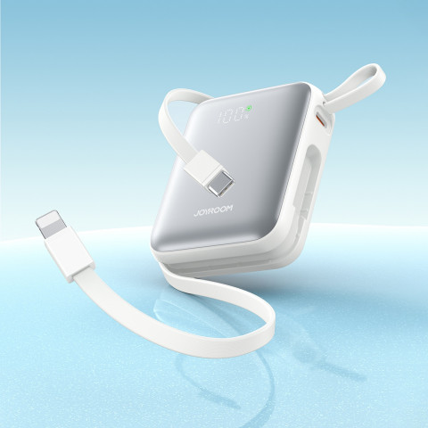 
10000mAh 22,5W išorinė baterija su integruotu USB-C „Lightning“ laidu – balta
