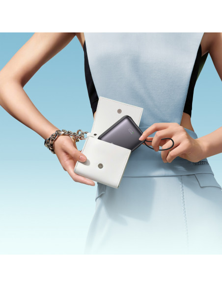 
10000mAh 22,5W išorinė baterija su integruotu USB-C „Lightning“ laidu – juoda
