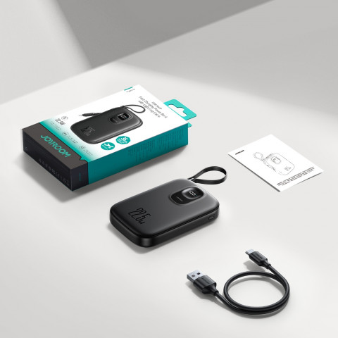 
10000 mAh išorinė baterija su integruotu 22,5 colio „iPhone Lightning“ USB-C laidu, 0,25 cm, juoda
