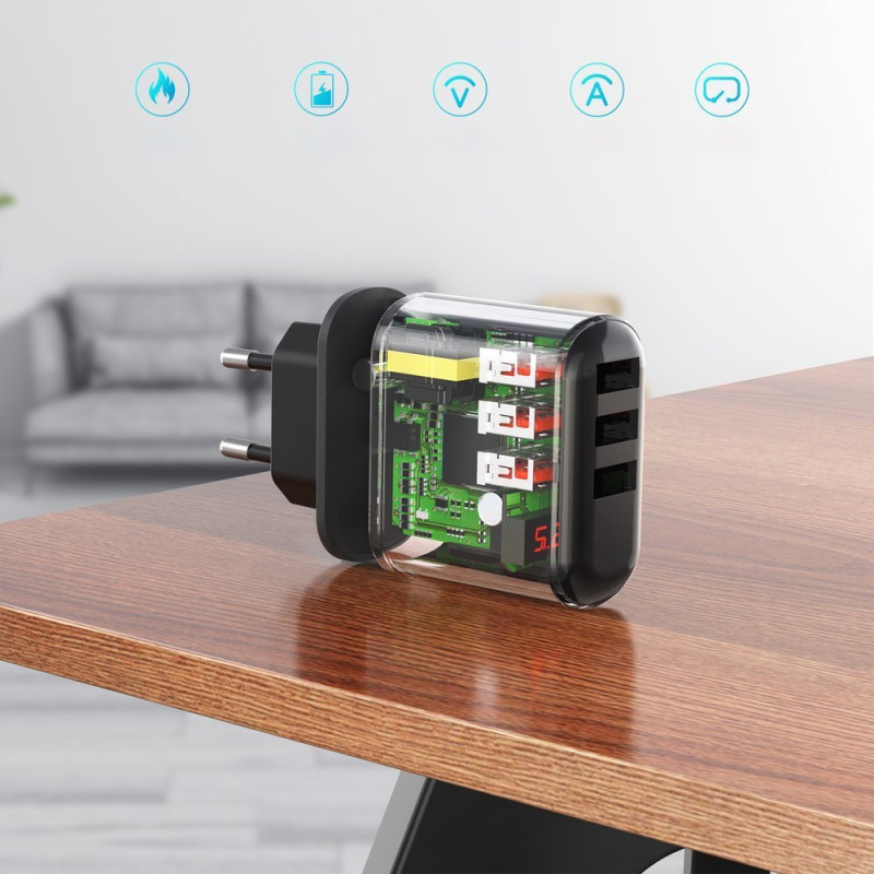 Sieninis pakrovėjas 3xUSB 3.4A juodas