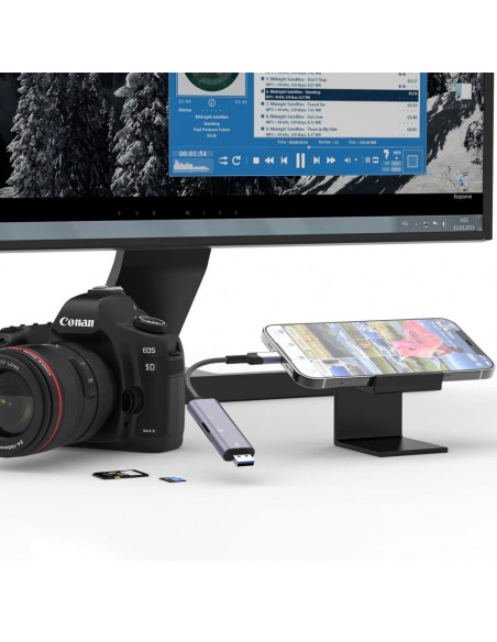 
SD/ Micro SD atminties kortelių skaitytuvas su iPhone Lightning/ USB-A jungtimi – pilkas
