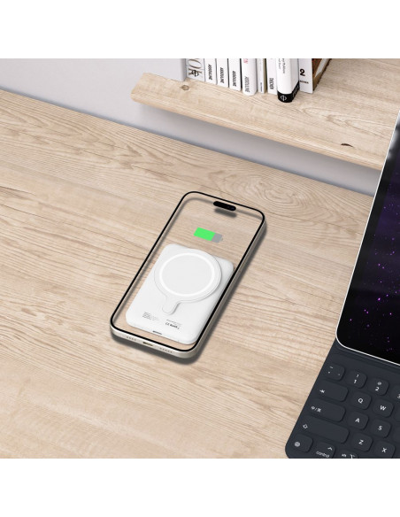 
5000 mAh nešiojama baterija su „MagSafe USB-C“ 15 W ir USB-C laidu – balta
