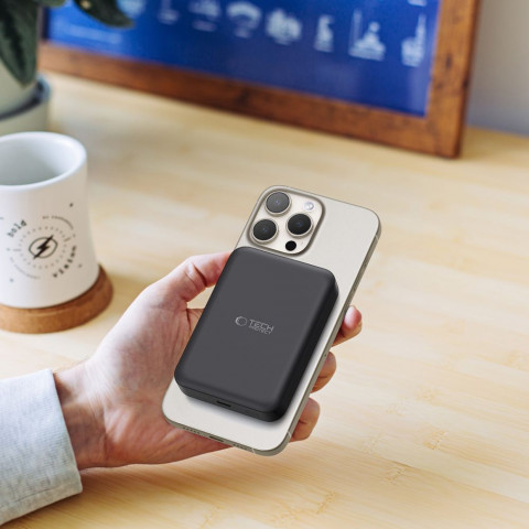 
10000mAh „MagSafe“ USB-C 15 W išorinė baterija su USB-C laidu – juoda
