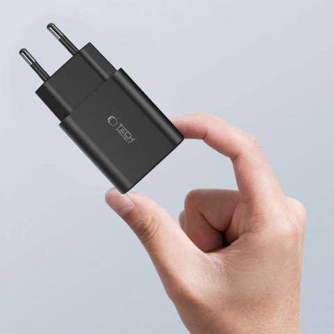
USB-C PD / USB-A QC 30W sieninis įkroviklis – baltas
