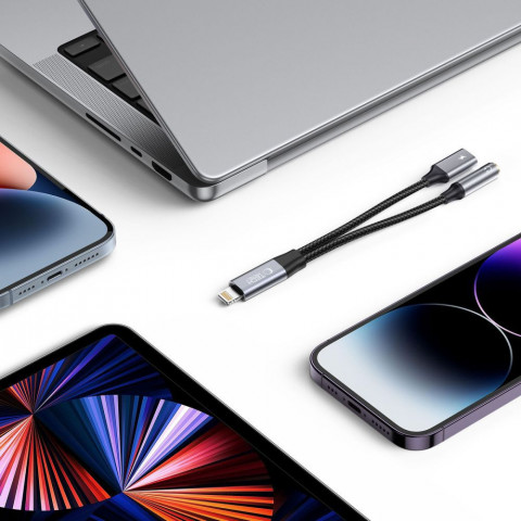 
„iPhone Lightning“ į 3,5 mm mini lizdą adapterio laidas – „iPhone Lightning“ – juodas
