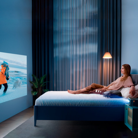 
„FullHD 1080p“ LCD multimedijos projektorius su „JBL WiFi BT K2s“ garsiakalbiais – juodas
