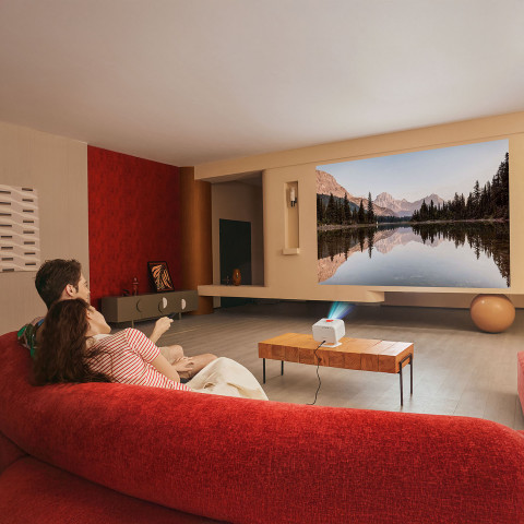 
„FullHD 1080p“ LCD multimedijos projektorius su „JBL WiFi L2 Plus“ garsiakalbiais – smėlio spalvos
