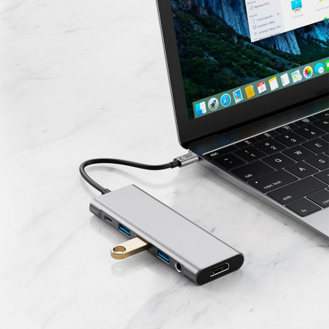 
9in1 šakotuvo adapteris USB-C USB-A HDMI SD TF PD 100W mini lizdas 3.5 4K 60Hz - pilkas
