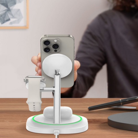 
3 viename indukcinis įkroviklis išmaniesiems telefonams, išmaniesiems laikrodžiams ir ausinėms. Magnetinis „MagSafe“ – ...