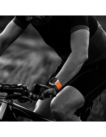 
„Apple Watch“ apyrankė (44 / 45 / 46 / 49 mm) su nailono užsegimu – oranžinė
