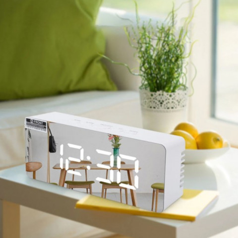 
Žadintuvas su termometru ir LED foniniu apšvietimu – veidrodėlis
