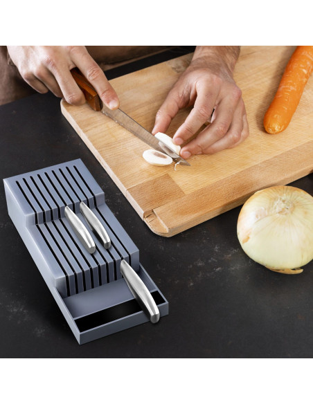 
Stalčių organizatorius peiliams ir stalo įrankiams, 9 skyriai - pilkas
