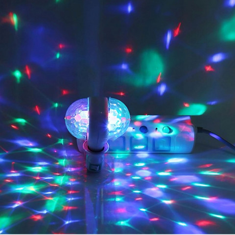 
E27 lemputės adapteris 230 V lizdui su jungikliu
