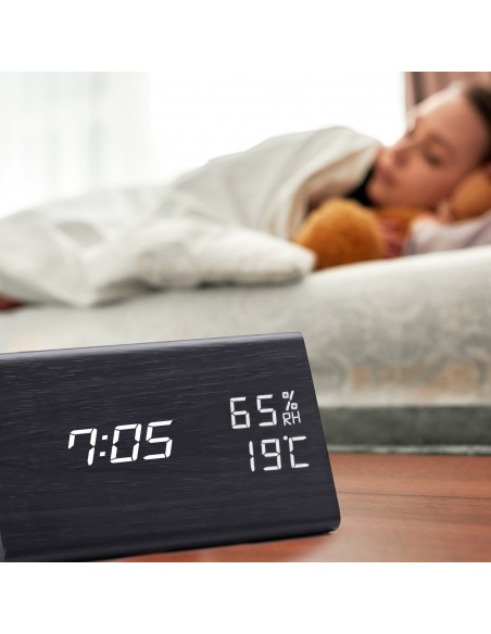 
Skaitmeninis žadintuvas su termometru, drėgmės matuokliu, foniniu apšvietimu, 3 žadintuvais
