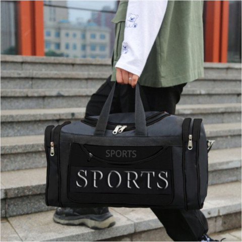 
Sportinis kelioninis krepšys su 3 kišenėmis – juodas
