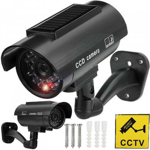 
Netikra stebėjimo kamera su mirksinčiu saulės energija varomu LED
