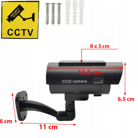 
Netikra stebėjimo kamera su mirksinčiu saulės energija varomu LED
