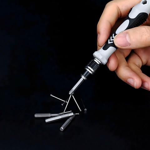 
Tikslių antgalių atsuktuvų rinkinys - 115 vnt.
