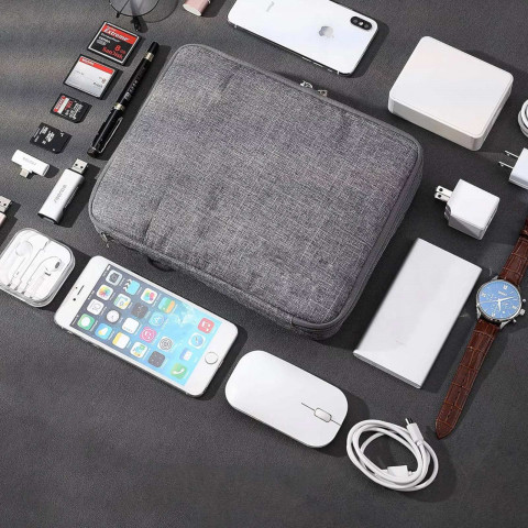 
Kelionių organizatoriaus dėklas laidams ir įkrovimo laidams, 8 skyriai
