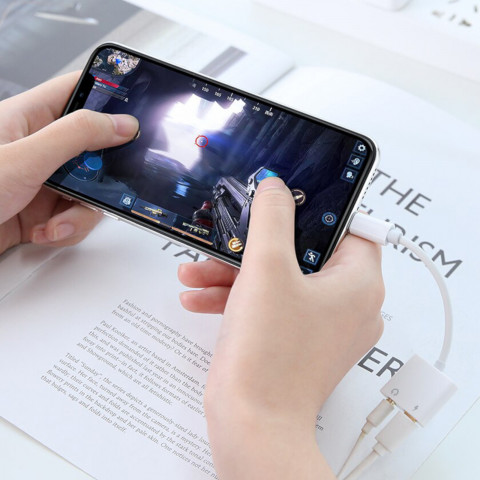 
iPhone Lightning - Lightning 3,5 mm lizdo adapteris
