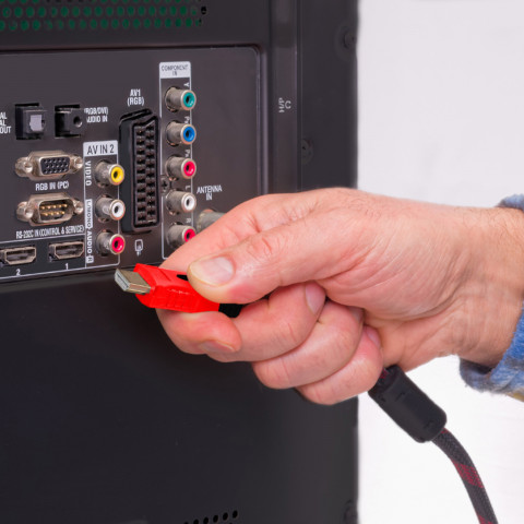 
HDMI kabelis „FullHD 4K 3D“ 2,7 m – juodas ir raudonas
