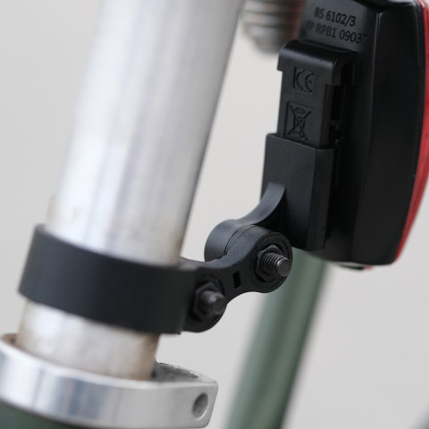 
Įkraunamas priekinis dviračio žibintas su 3 LED režimais
