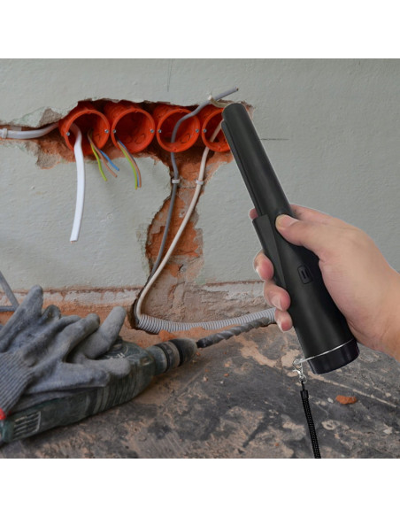 
Metalo detektorius su 360 laipsnių zondavimo funkcija ir žibintuvėliu
