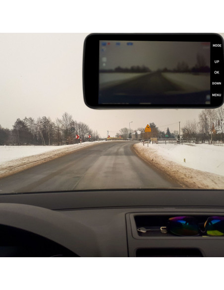 
Automobilinis vaizdo registratorius su „Full HD TF“ galinio vaizdo kamera
