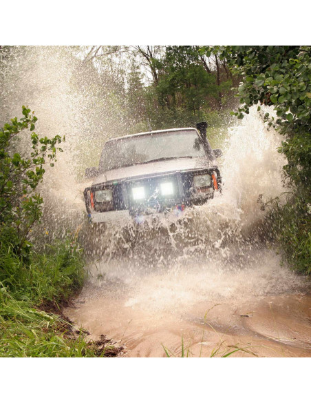 
Halogeninė lempa OFF ROAD vandeniui atspari 38 LED 12/ 24 V 177 W
