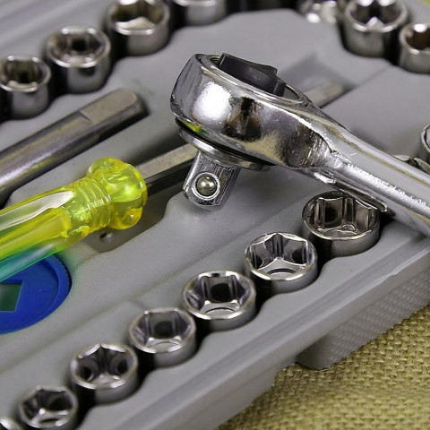 
Lizdinių raktų su terkšle rinkinys - 40 vnt.
