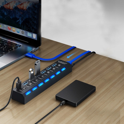 
USB-A 3.0 šakotuvas su apšviečiamais jungikliais, 7 prievadais
