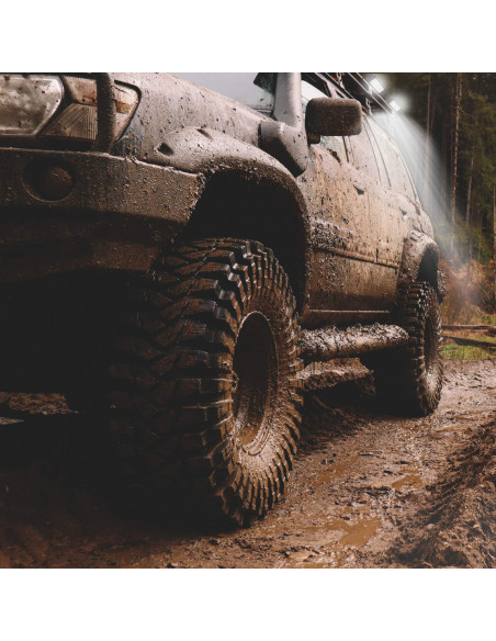 
Halogeninis darbo žibintas kemperiui-laivui-sunkvežimiui 40 LED 12V 120W
