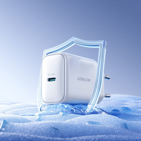 
USB-C PD QC 20W sieninis įkroviklis – baltas
