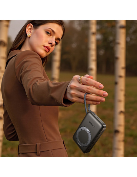 
3 viename indukcinis išorinis akumuliatorius 10000mAh 22.5W su integruotu „MagSafe“ laidu – juodas
