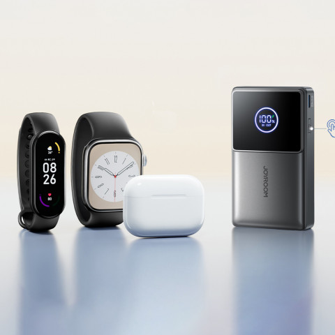 
10000mAh 22,5W išorinė baterija su ištraukiamu USB-C laidu - juoda
