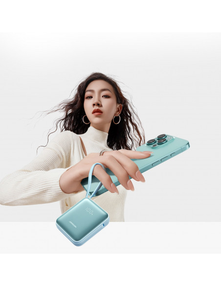 
10000mAh 22,5W nešiojama baterija su integruotais laidais – mėlyna
