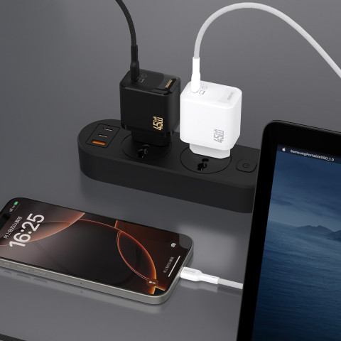 
GaN sieninis įkroviklis su USB-C laidu, 45 W – juodas
