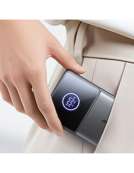 
10000mAh 22,5W išorinė baterija su ištraukiamu USB-C laidu - juoda
