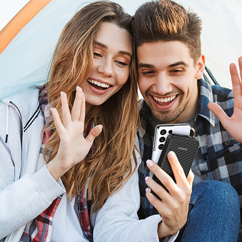 
K11 Pro 20000mAh išorinė baterija su integruotais laidais – juoda
