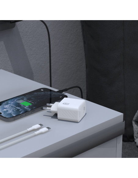 
GaN sieninis įkroviklis su USB-C laidu, 45 W – juodas
