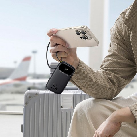 
Išorinė baterija 10000mAh 22.5W su ekranu, USB-C, iPhone Lightning laidas – juoda
