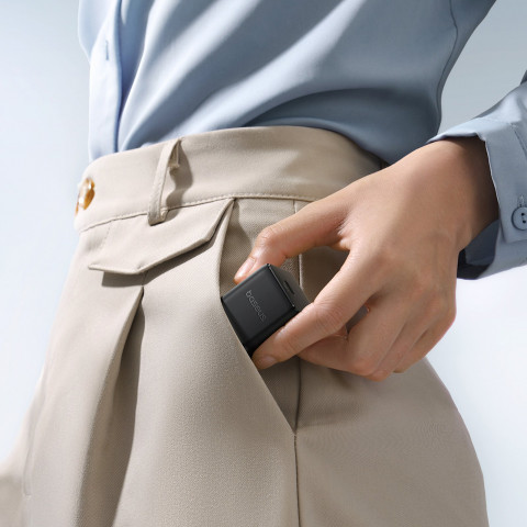 
„Palm“ 20 W USB-C sieninis įkroviklis – juodas
