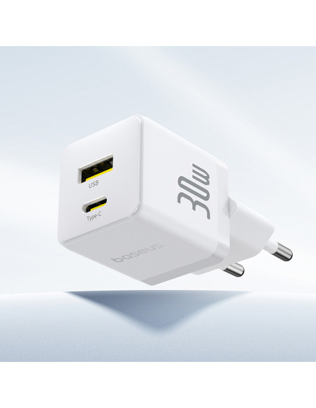 
„Palm“ 30 W USB-C USB-A sieninis įkroviklis – baltas
