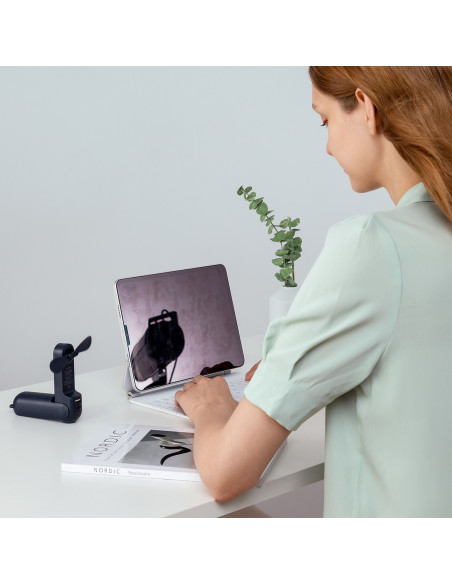 
Mini nešiojamas ventiliatorius su išorinės baterijos funkcija ir žibintuvėliu, USB-A, USB-C, 2000mAh, mėlynas
