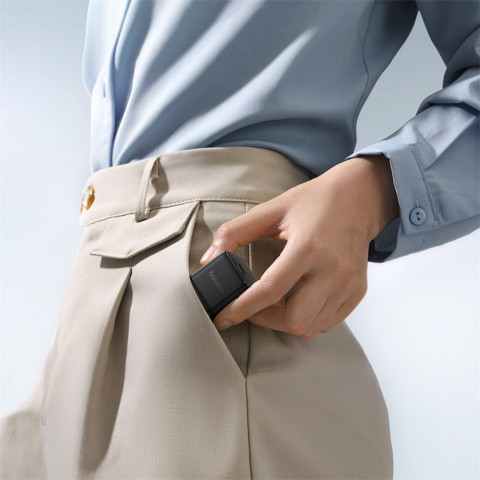 
„Palm 1C“ 20 W sieninis įkroviklis su 60 W 1 m USB-C laidu – juodas
