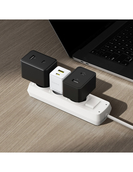 
„Palm“ 30 W USB-C USB-A sieninis įkroviklis – baltas
