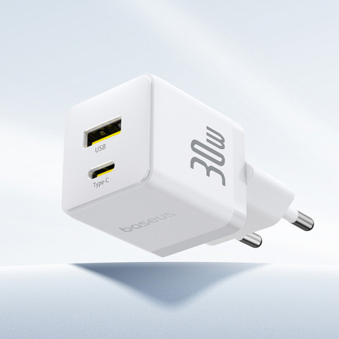 
„Palm“ 30 W USB-C USB-A sieninis įkroviklis – baltas
