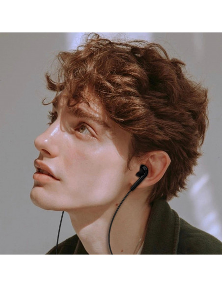 
USB-C laidinės į ausis įdedamos ausinės, 1,2 m ilgio – juodos
